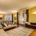Downtownapartments - Imperial Panorama Penthouse アパート ローマ