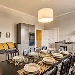 Downtownapartments - Imperial Panorama Penthouse アパート *
