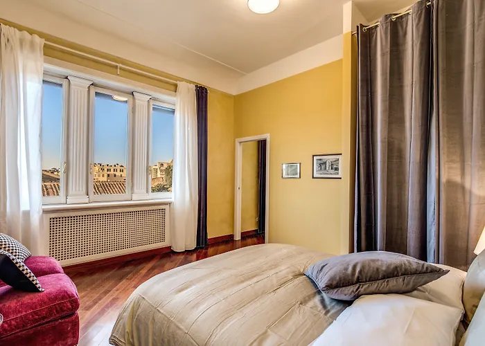 Downtown Srl - Imperial Panorama Penthouse Apartment Rom