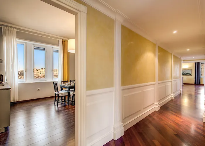 Downtown Srl - Imperial Panorama Penthouse Apartment Rom